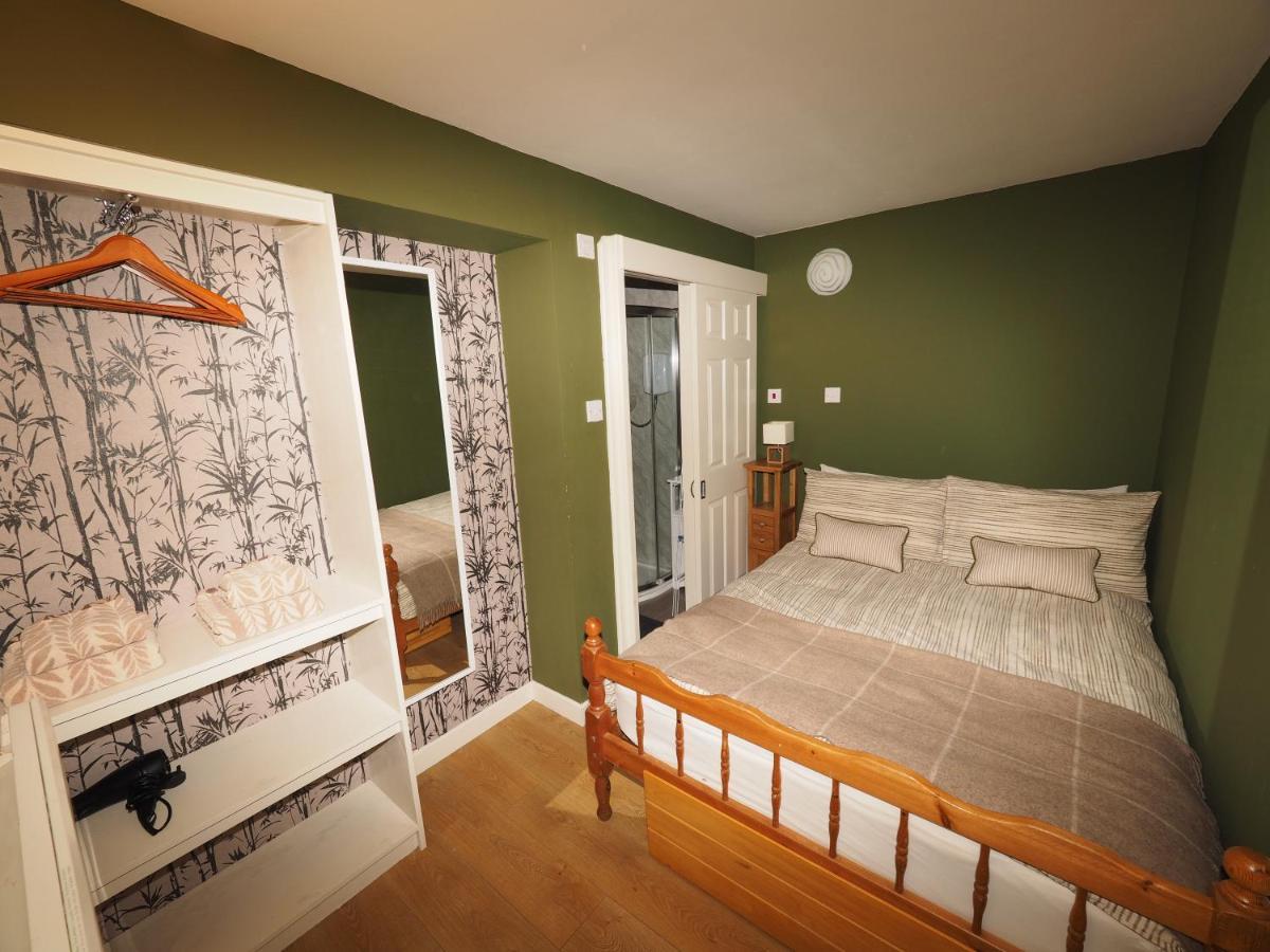 Arrochar Alps Apartment Exterior photo